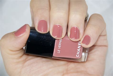 vernis chanel rose confidentiel